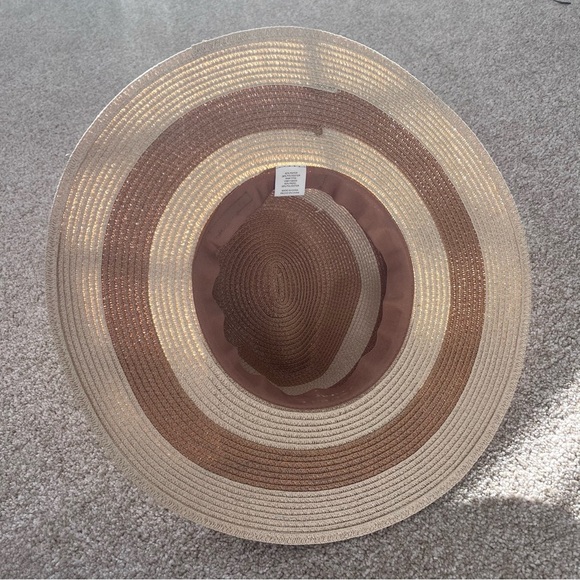 Target OS Striped Spring or Summer Adjustable Sun Hat - Picture 4 of 7